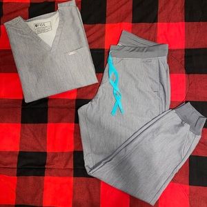 ✨ FIGS ~ Graphite ~ Zamora Jogger (Large Regular) ~ Catarina Top (Large) ✨